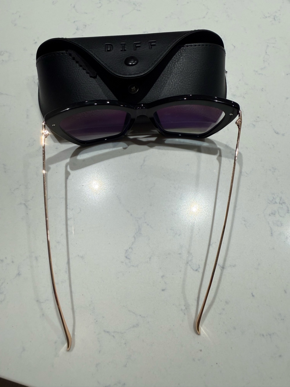 DIFF Mila Classic Black Cat-Eye Women's Blue-Light‎ Blocking Glasses - Picture 3 of 3